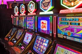 PAS77 Slot – live casino dengan dealer sungguhan dan taruhan olahraga sepak bola Indonesia